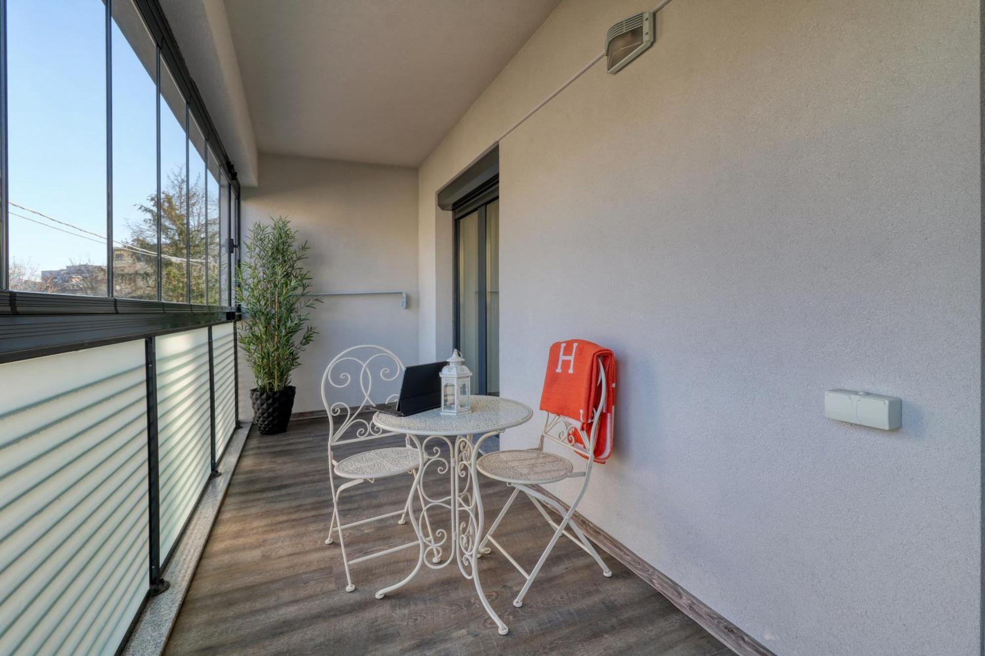 Herastrau Luxury Studios Bucureşti Ngoại thất bức ảnh